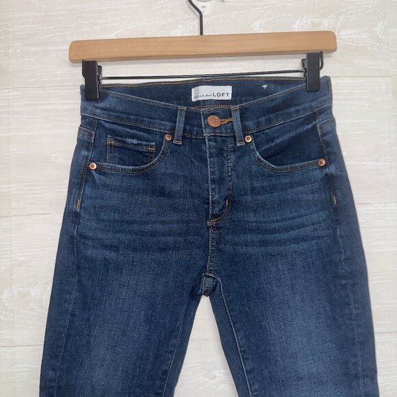 Loft Women's Size 0/25 Dark Wash Denim Mid Rise Ankle Skinny Jean - Picture 3 of 7